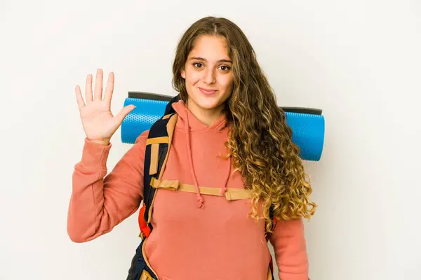 Junge Kaukasische Frau Bereit Für Eine Reise Isoliert Lächelnd Fröhlich — Stockfoto