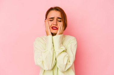 Genç Arap melez kadın mızmızlanıyor ve ağlıyor..