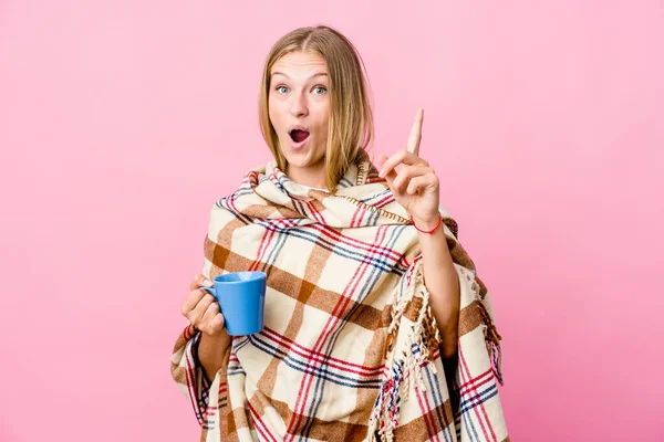 Young Russian Woman Wrapped Blanket Drinking Coffee Having Idea Inspiration — Stock Photo, Image