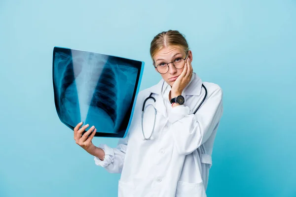 Young Russian Doctor Woman Holding Bone Scan Blue Who Bored — Stock Photo, Image