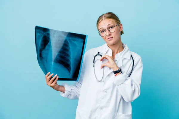 Young Russian Doctor Woman Holding Bone Scan Blue Smiling Showing — Stock Photo, Image