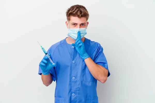 Mladý Běloch Ošetřovatel Muž Připraven Podat Vakcínu Izolovanou Bílém Pozadí — Stock fotografie