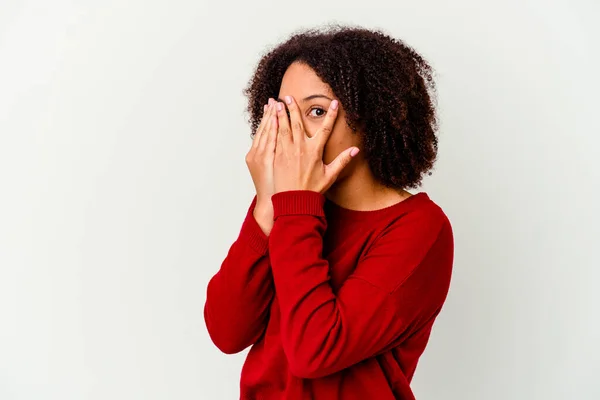 Junge Afrikanisch Amerikanische Mischlingshündin Isoliert Blinzelt Verängstigt Und Nervös Durch — Stockfoto