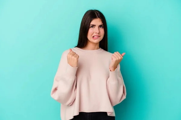 Young Caucasian Woman Isolated Blue Background Showing She Has Money — Stock Photo, Image