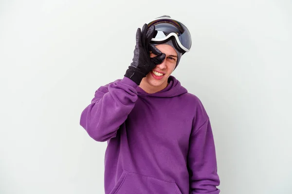 Mladý Muž Drží Snowboard Izolované Bílém Pozadí Vzrušený Udržet Gesto — Stock fotografie