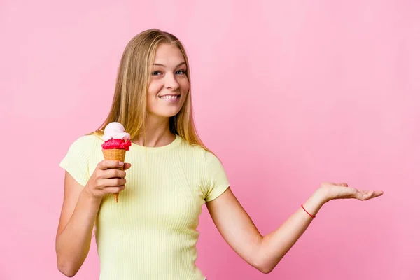 Young Russian Woman Eating Ice Cream Isolated Showing Copy Space — Stock Photo, Image