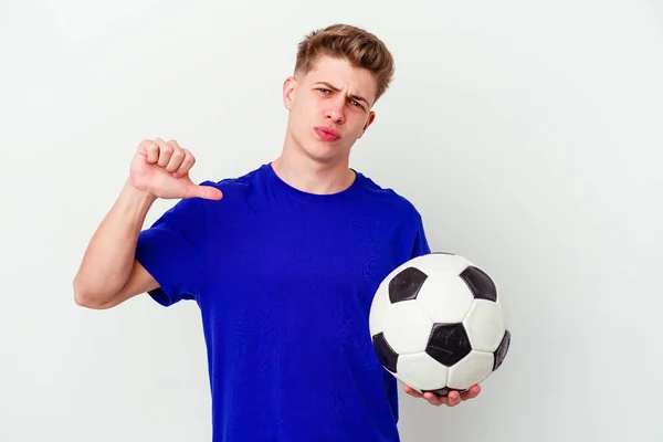 Młody Biały Człowiek Gra Piłkę Nożną Odizolowany Tle Czuje Się — Zdjęcie stockowe