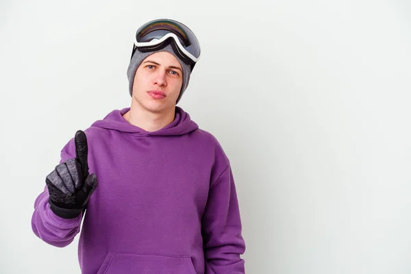 Νεαρός Που Κρατά Μια Snowboard Απομονωμένο Λευκό Φόντο Δείχνει Νούμερο — Φωτογραφία Αρχείου