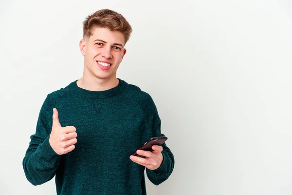 Νεαρός Καυκάσιος Ξανθός Άντρας Που Χρησιμοποιεί Τηλέφωνο Απομονωμένο Λευκό Φόντο — Φωτογραφία Αρχείου