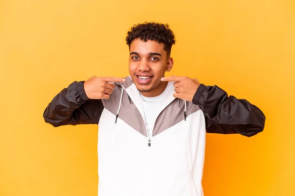 Young African American Curly Man Isolated Purple Smiles Pointing Fingers — Stock Photo, Image