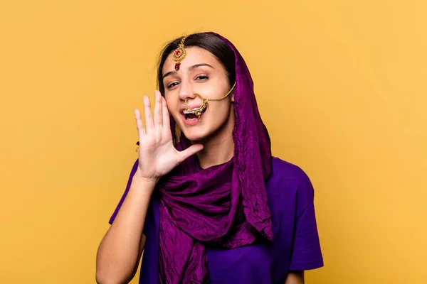 Young Indian Woman Wearing Traditional Sari Clothes Isolated Yellow Background — Stock Photo, Image