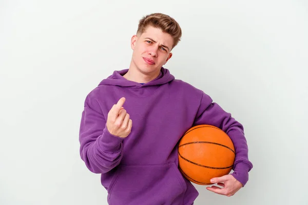 Joven Caucásico Hombre Jugando Baloncesto Aislado Fondo Apuntando Con Dedo — Foto de Stock