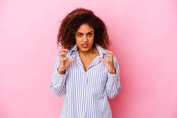 Young African American Woman Isolated Pink Background Upset Screaming Tense — Stock Photo, Image