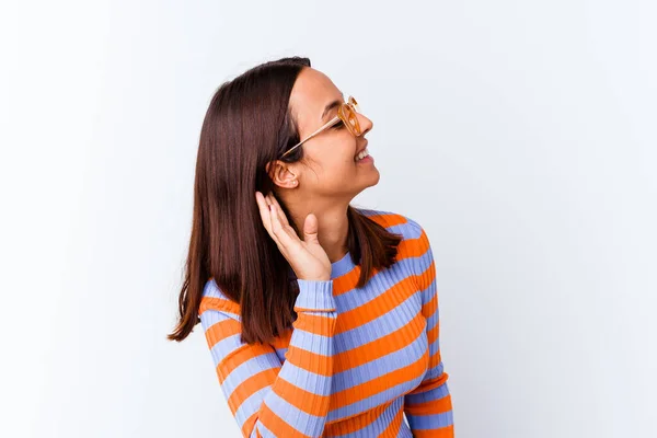 Young Mixed Race Woman Isolated Trying Listening Gossip — Stock Photo, Image