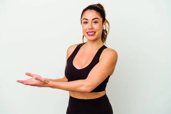 Jonge Sport Blanke Vrouw Geïsoleerd Witte Achtergrond Met Een Kopieerruimte — Stockfoto