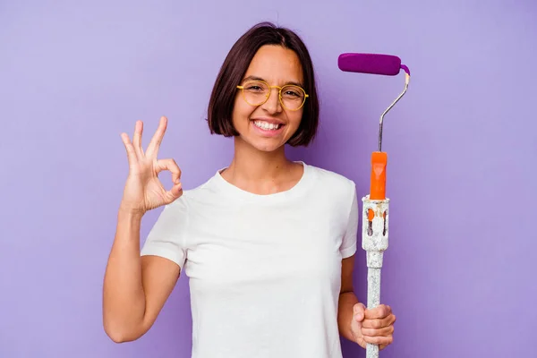 Young Painter Mixed Race Woman Holding Paint Stick Isolated Purple — Stock Photo, Image