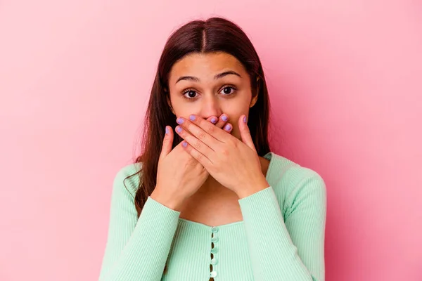 Young Indian Woman Isolated Pink Background Shocked Covering Mouth Hands — Stock Photo, Image