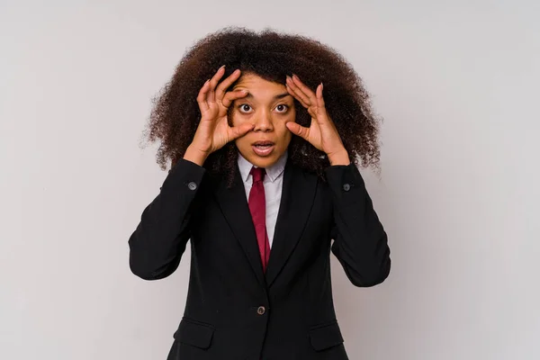 Joven Mujer Negocios Afroamericana Usando Traje Aislado Sobre Fondo Blanco — Foto de Stock