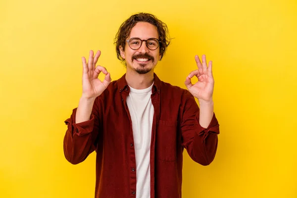 Young Caucasian Man Isolated Yellow Background Cheerful Confident Showing Gesture — Stock Photo, Image