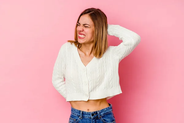 Giovane Donna Caucasica Isolata Sfondo Rosa Che Soffre Dolore Collo — Foto Stock