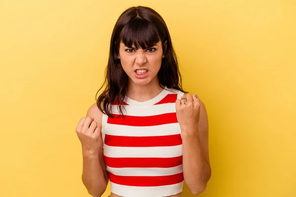 Young Caucasian Woman Isolated Yellow Background Upset Screaming Tense Hands — Stock Photo, Image