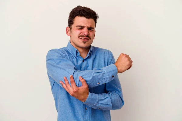 Ung Kaukasisk Man Isolerad Vit Bakgrund Massage Armbåge Lider Efter — Stockfoto