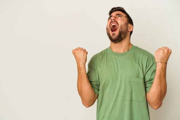 Young Caucasian Man Isolated White Background Raising Fist Victory Winner — Stock Photo, Image