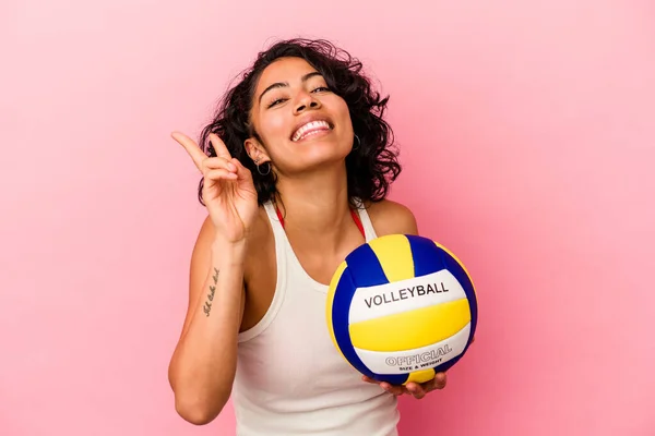 Young Latin Woman Holding Volley Ball Isolated Pink Background Joyful — Stock Photo, Image