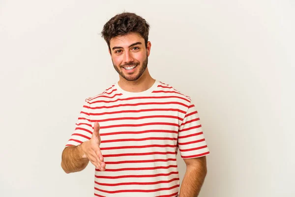 Jeune Homme Caucasien Isolé Sur Fond Blanc Étirant Main Caméra — Photo