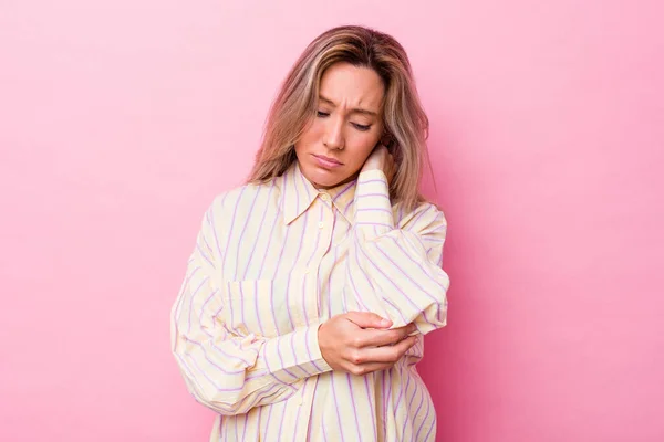 Young Australian Woman Isolated Massaging Elbow Suffering Bad Movement — Stock Photo, Image