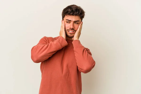 Giovane Uomo Caucasico Isolato Sfondo Bianco Piagnucolare Piangere Sconsolato — Foto Stock