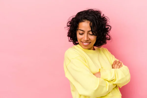 Young Curly Latin Woman Isolated Pink Background Smiling Confident Crossed — ストック写真