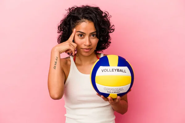 Young Latin Woman Holding Volley Ball Isolated Pink Background Pointing — Stock Photo, Image