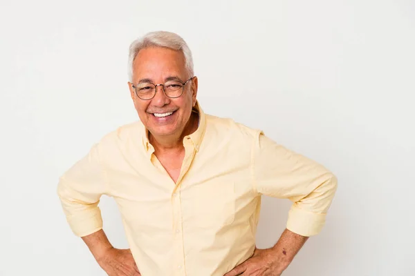 Homem Americano Sênior Isolado Fundo Branco Feliz Sorridente Alegre — Fotografia de Stock