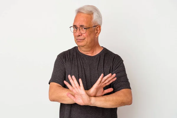 Senior Uomo Americano Isolato Sfondo Bianco Facendo Gesto Negazione — Foto Stock