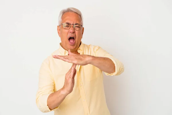 Uomo Anziano Americano Isolato Sfondo Bianco Che Mostra Gesto Timeout — Foto Stock