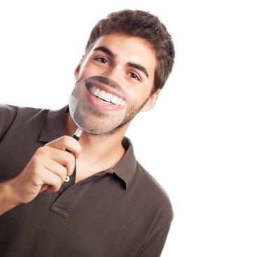 Yakışıklı genç gösteren dişler