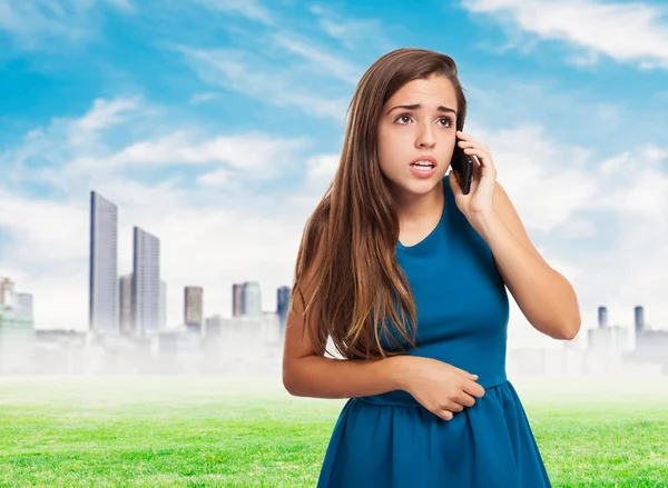 Pretty young girl talking telephone — Stock Photo, Image