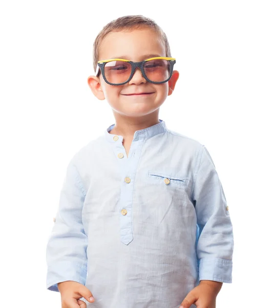 Niño pequeño con gafas de sol retro — Foto de Stock