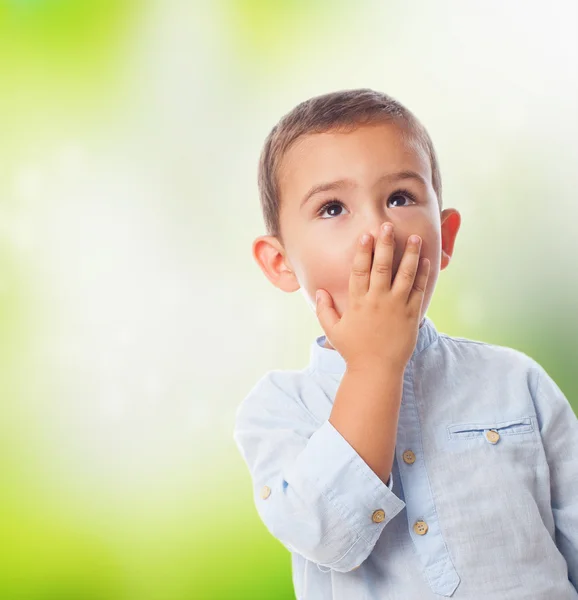 Malý chlapec s překvapen gesto — Stock fotografie