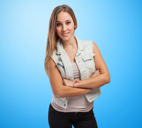 Young woman with arms crossed — Stock Photo, Image