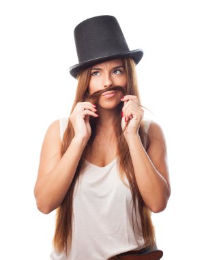 Bir adam taklit kız