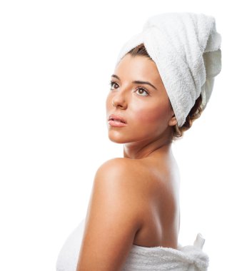 Banyo yaptıktan sonra kadın