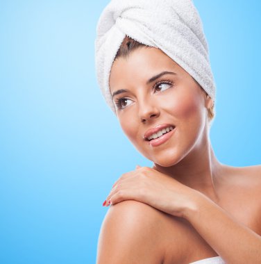 Bir banyo sonra güzel kadın