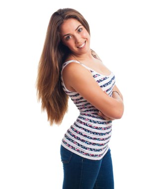 kollarını çapraz genç kadın