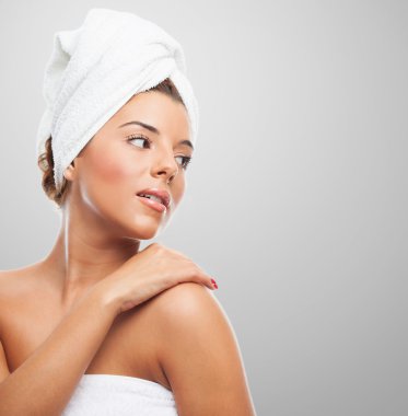 Bir banyo sonra sevimli kadın