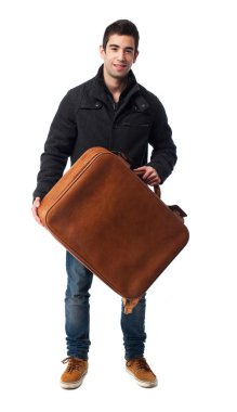 Bir deri çanta tutan adam