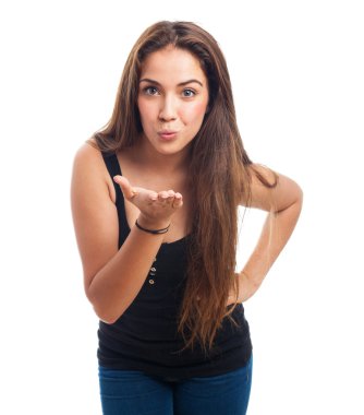 kadın bir öpücük gönderme