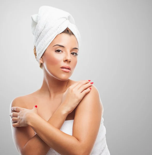 Jeune femme dans un spa — Photo