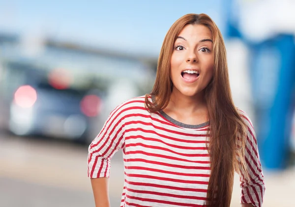 Sorprendido bastante joven mujer — Foto de Stock